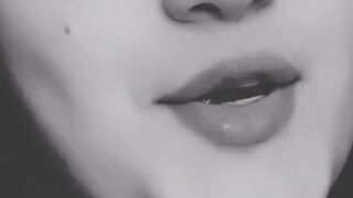 Koi umeed mat rakho us say