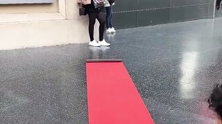 Rating Random Strangers' Model Walks In Public