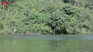 Crocodile_Attack_Man_in_Water___Crocodile_attack_Man___crocodile_attack_stories(360p).