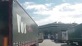 Truck an Walay