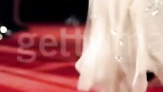 I am alive song Red carpet