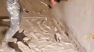 يفنا مال الجدين وتبقى حرفة اليدين