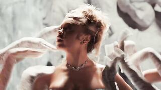 Менюлог при участии Кристины Агилеры и Латто _ Did Somebody Say Menulog(720P_HD).