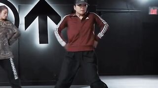HIP HOP DANCING