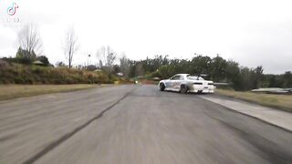 DRIFTING