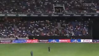 Only King Babar Can Play This Type Of Shots
