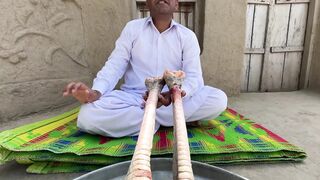 Shutar Murgh Paye Recipe - Cooking Huge Long OSTRICH LEGS - Mubashir Saddique - Village Food Secrets