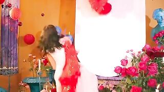 Watch The Latest Video Now......????????