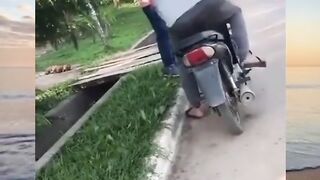 FUNNY MOTOR