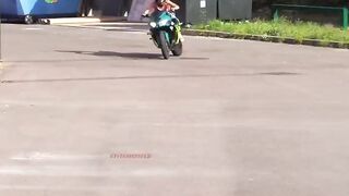 Girl lifestyle with heavy bike ????