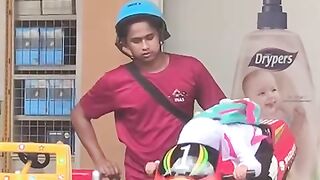 #VidioKocakMania_Mungkin bapaknya joki balapliar, pantes di tiru anaknya