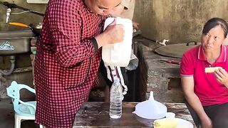 Filling the water bottle