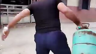 كوميديا مغربية  مول الحانوت البوطا الكبيرة  الضحك
