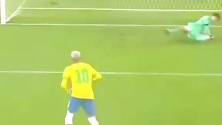Neymar dances