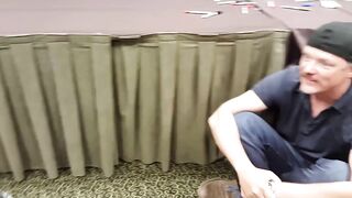 matthew lillard being a real stand-up guy to a nervous young fan who wanted to meet him