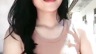 girl dance viral 17