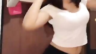 girl dance viral 20