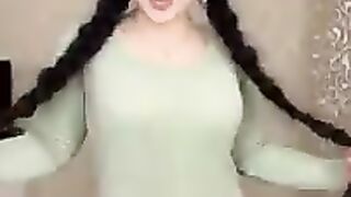 ALLA_AZIZA_BELLY_DANCER-MAHRAGANAT_(240p).