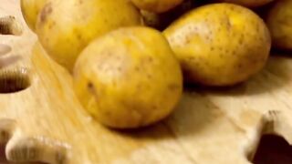 Картофель по деревенски