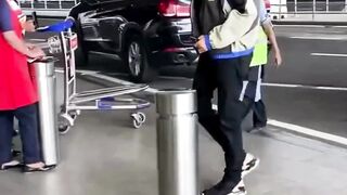 Anil Kapoor Spotted at Airport #anilkapoor #short #shorts #trending #viral #bollywood #viralshorts