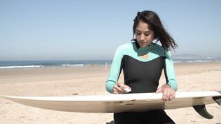"Island Gems: Coastal Discovery"