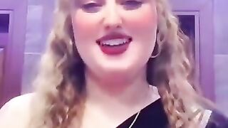 هلا وميت هلا