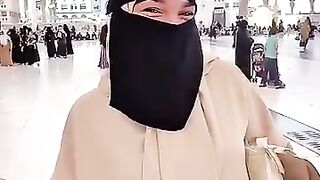 Asking Muslims where they re from in madinah