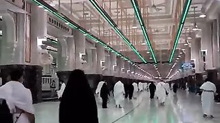 Green_Light_in_Safa_Marwa___Makkah_live___Masjid-al-Haram