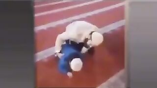 Namaz k doran bachy ki mout