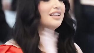 Arabic beautiful girl dance