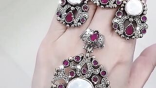 Khubsurat jewellery design