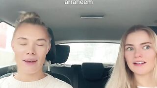Deux filles récite sourate Al ikhlas