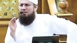 Hum kis ki amdad kar sakty hin