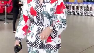 Urvashi Rautela Spotted at Airport #urvashirautela #shorts #viral #youtubeshorts #trending #shortvideo #ytshorts