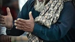 Then call the world, and call the world.????????#qadeerbuut #hdsproduction #hearttouching #eid#punjabkalam# @Nyuki Brand ???? #نعت پاک