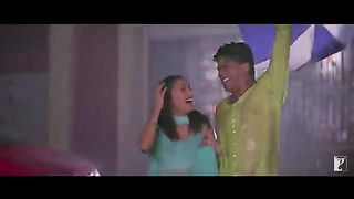Koi larrki hai  Full song_Dil to pagal hai song _shah rukh khan karisma kapoor and madhori dixit