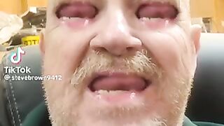 Has three tongues