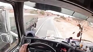 يعمل ليل نهار ولكن لا يوفر شيء