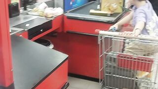 Cash counter