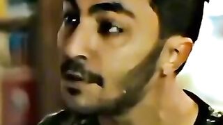 اضحك من قلبك