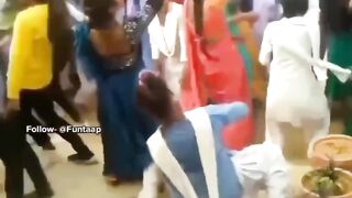 Schhol ka Ladkiyaan ki dance- Funny memes..