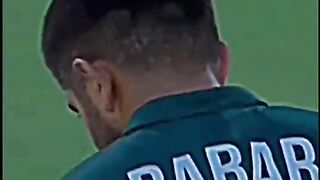 KING BABAR AZAM PLAYING LEFTY ????