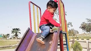 Cute kind mashallah cute please subscribe my channel please