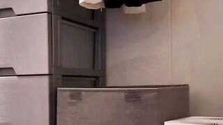 Funny kits Cats falling