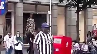 يهز الخال