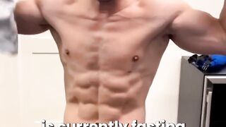 Mark_Wahlberg_is_SHREDDED_from_extreme_fasting