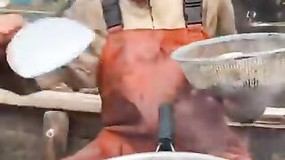 Chinese Fisherman Cooking on Fishing Boat to Survive!