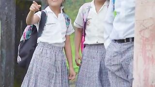 La humill4r0n por no tener una mochila y zapatos para su graduación hasta que pasó esto