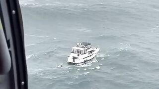 Breaking wave capsizes small yacht