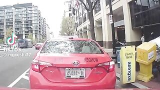 Good Samaritans rescue two women trapped underneath a car